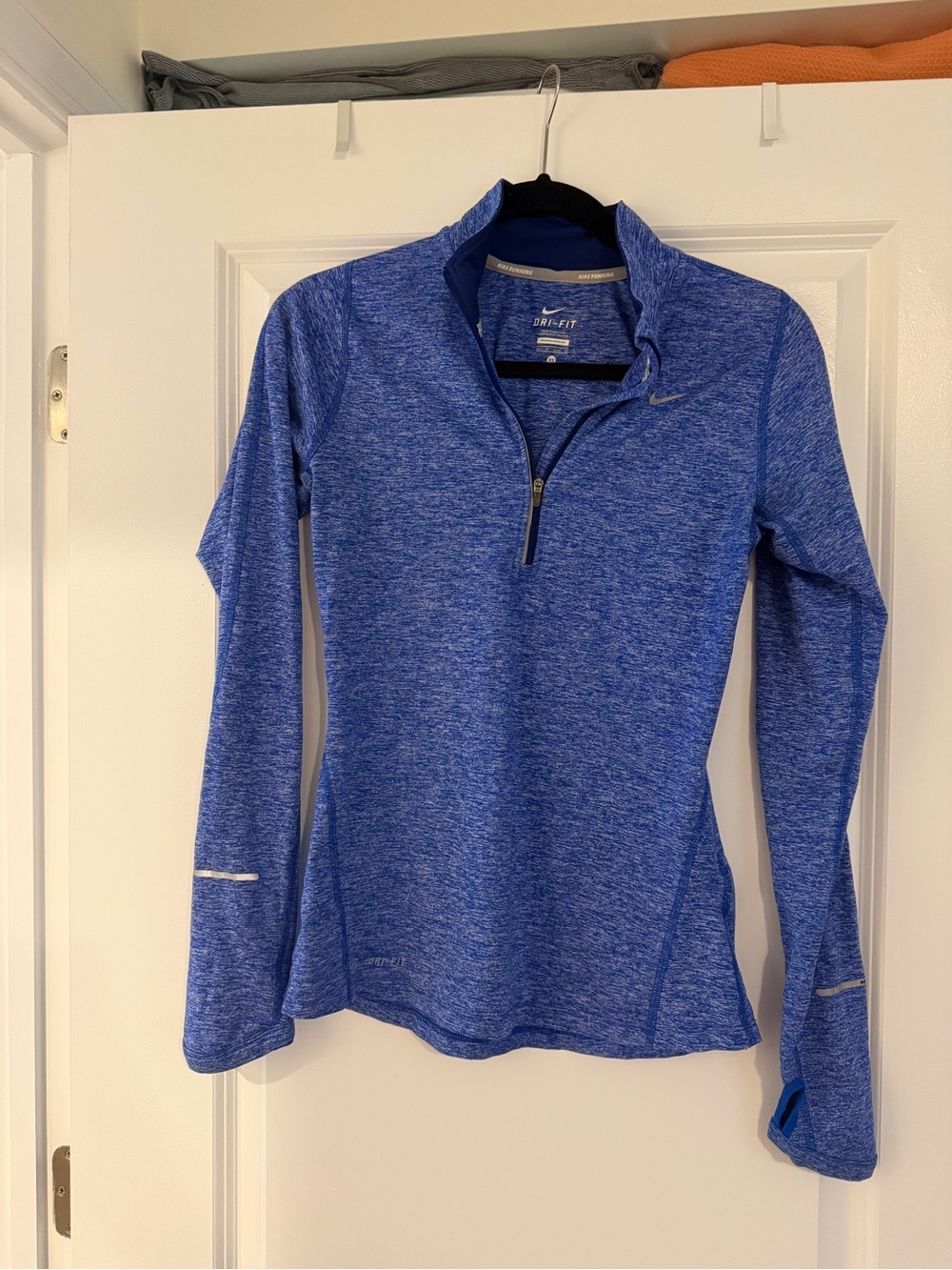 Nike Women’s Blue Quarter-Zip Long Sleeve Performance Top